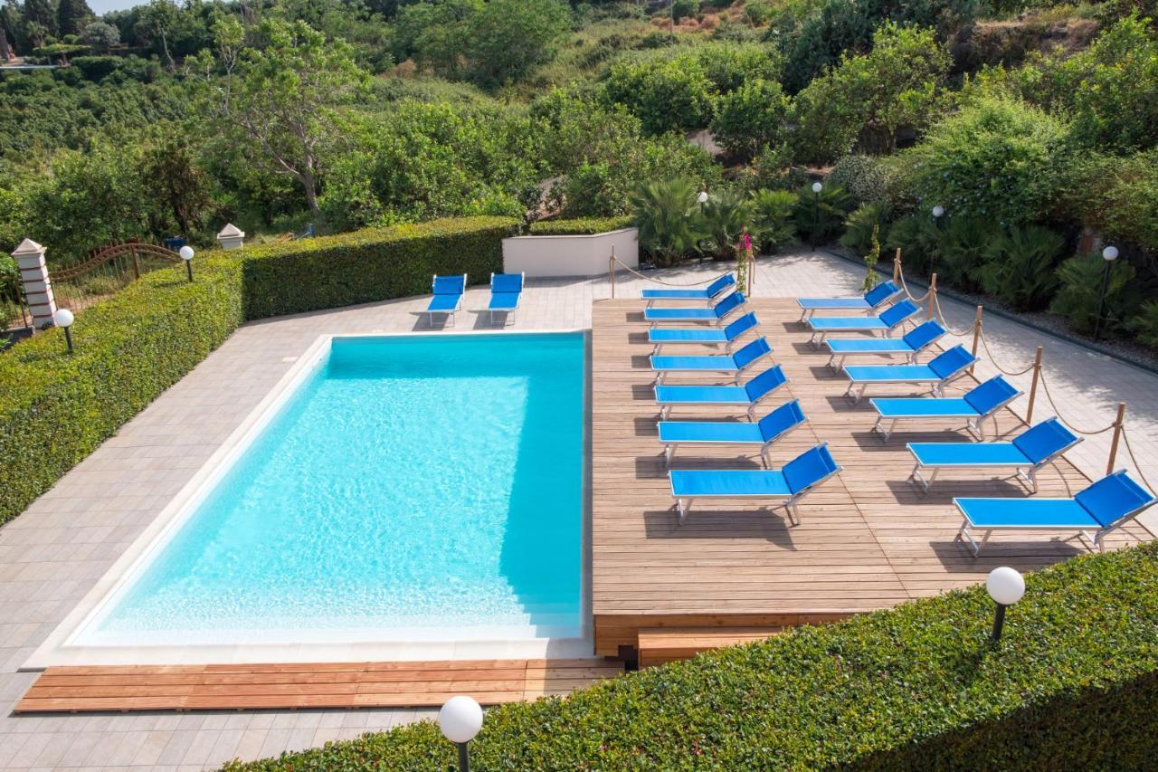 Zahra Agriturismo Acireale Exterior photo